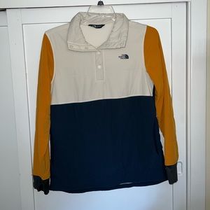 Women’s North Face Pullover